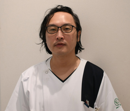 あやらぎスマイル歯科小児歯科医院 院長　古賀 崇矩