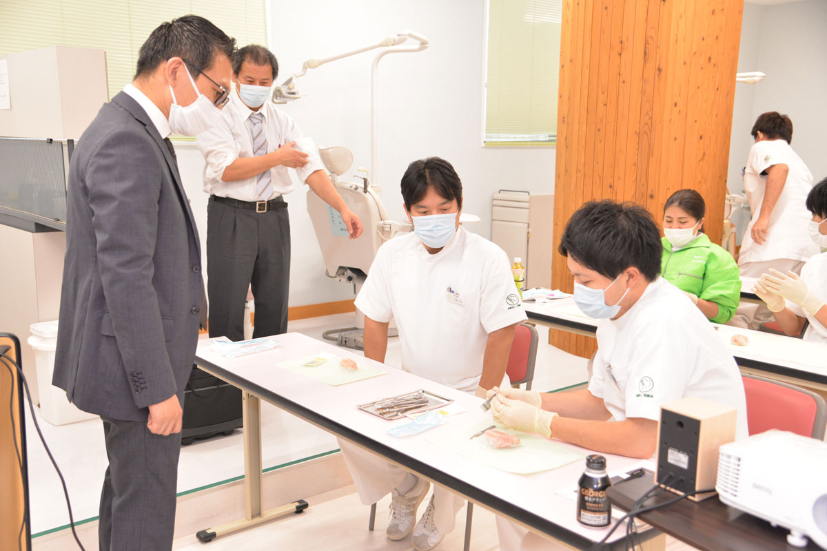 ２０２１年度　第７回歯科医師向け　基礎実習セミナーが開催されました。